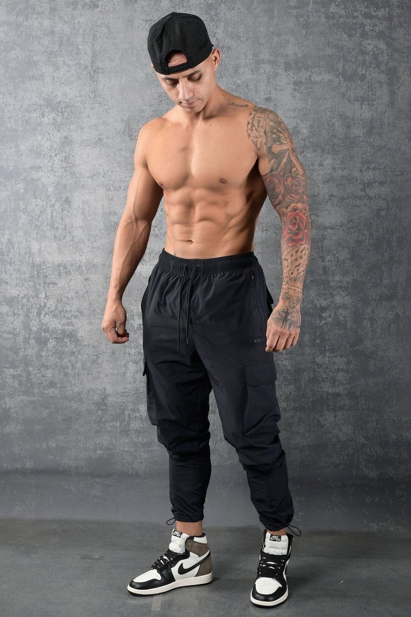 Men's YoungLA Gym 218 Travel Cargo Joggers Joggers Black | HK0216-937 USA