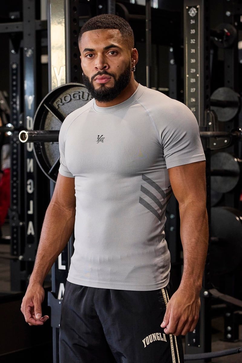 Men's YoungLA Gym 425 Iron Compression Shirt T Shirts Black | LX7036-829 USA