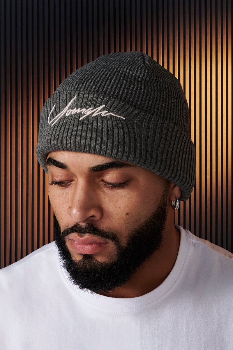 Men's YoungLA Gym 906 Signature Beanies Beanies Antique White | PE5913-260 USA